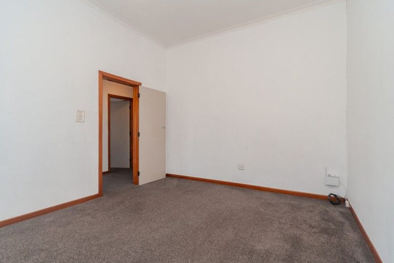 Photo of property in 6 Chatham Street, Berhampore, Wellington, 6023