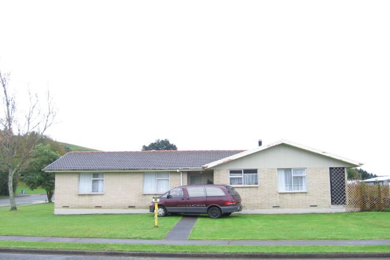 Photo of property in 13 Melton Place, Tokoroa, 3420