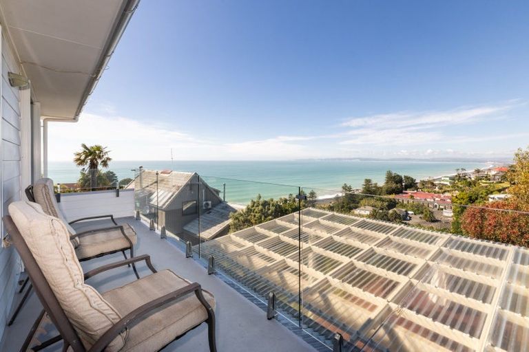 Photo of property in 117 Priestley Terrace, Bluff Hill, Napier, 4110