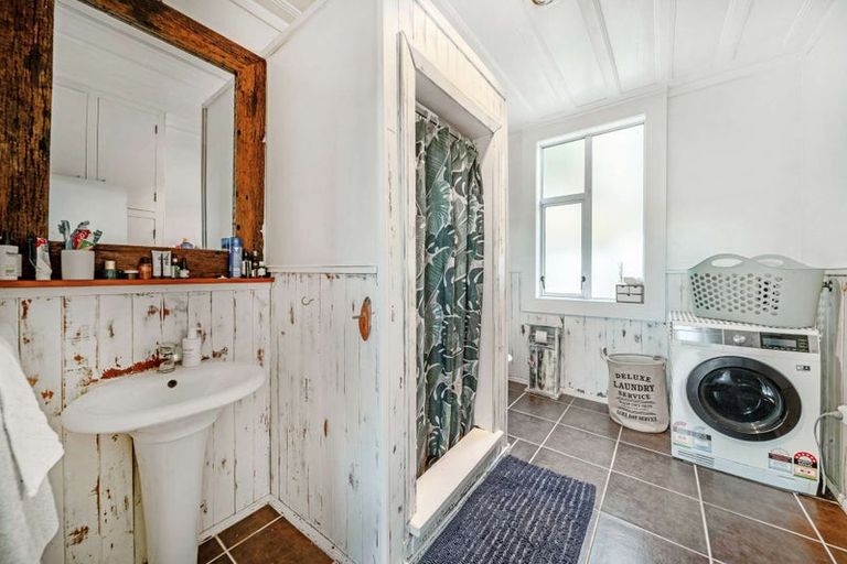 Photo of property in 12 Walter Street, The Glen, Dunedin, 9011