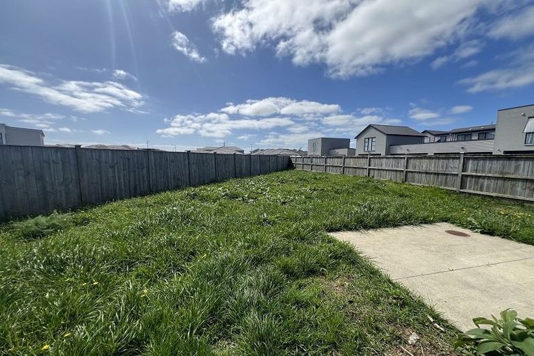 Photo of property in 17 Kapia Drive, Takanini, 2112