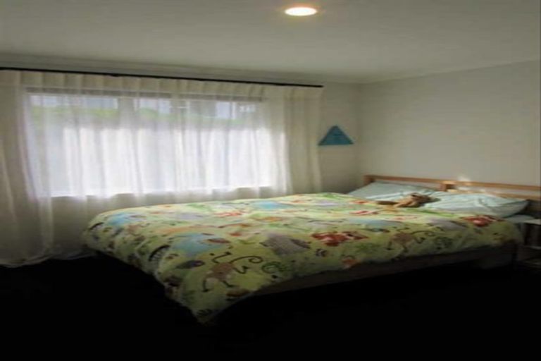 Photo of property in 2 Olivias Place, Stoke, Nelson, 7011