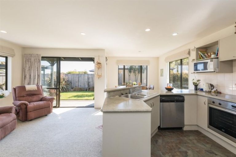 Photo of property in 32 Hoult Crescent, Monaco, Nelson, 7011