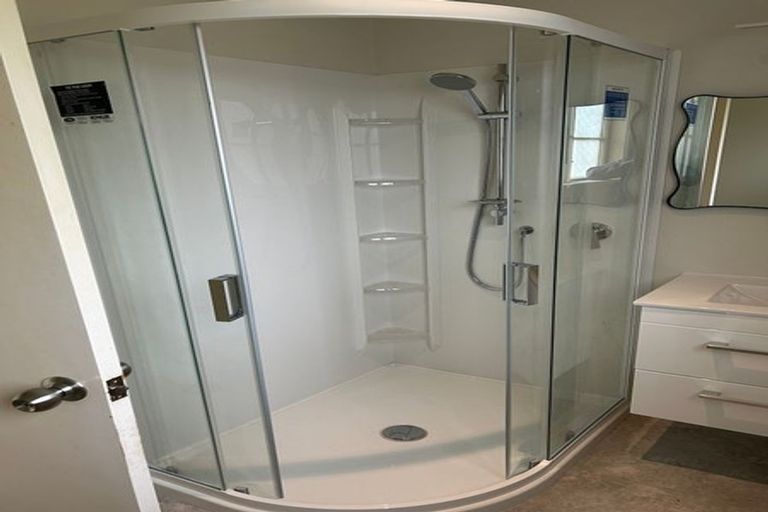 Photo of property in 16 Woodvale Grove, Fairfield, Lower Hutt, 5011