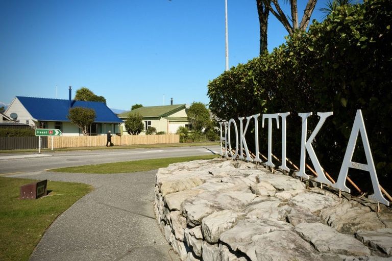 Photo of property in 26 Fitzherbert Street, Hokitika, 7810