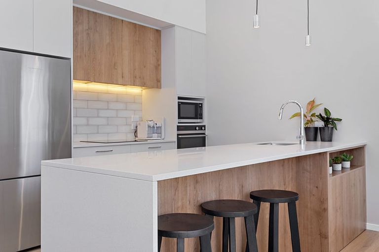 Photo of property in 1 Camellia Lane, Carterton, 5713