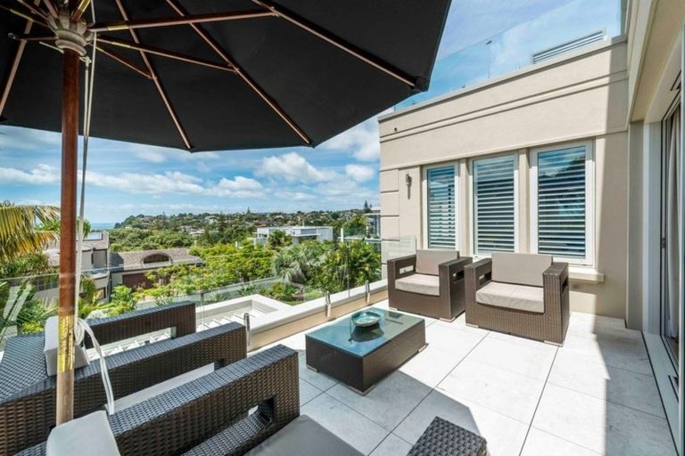 Photo of property in 17 Brighton Terrace, Mairangi Bay, Auckland, 0630