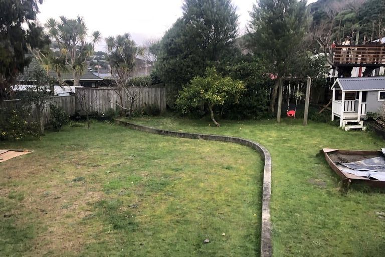 Photo of property in 21 Chamberlain Road, Karori, Wellington, 6012