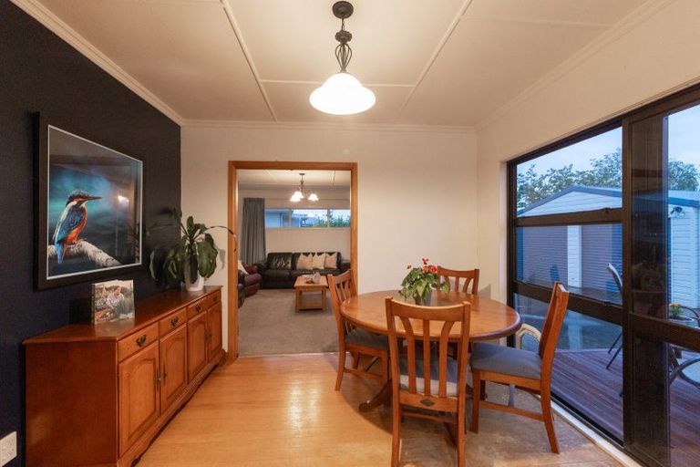 Photo of property in 16 Nairn Crescent, Awapuni, Palmerston North, 4412