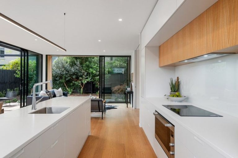 Photo of property in 3/39 Rhodes Street, Merivale, Christchurch, 8014