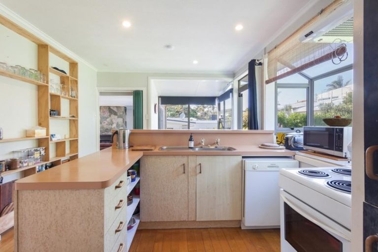 Photo of property in 202 Valley Road, Mount Maunganui, 3116