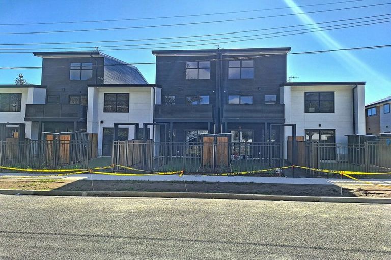 Photo of property in 3/10 Rainey Grove, Taita, Lower Hutt, 5011