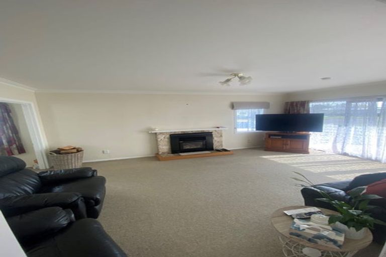 Photo of property in 11 Weld Street, Levin, 5510
