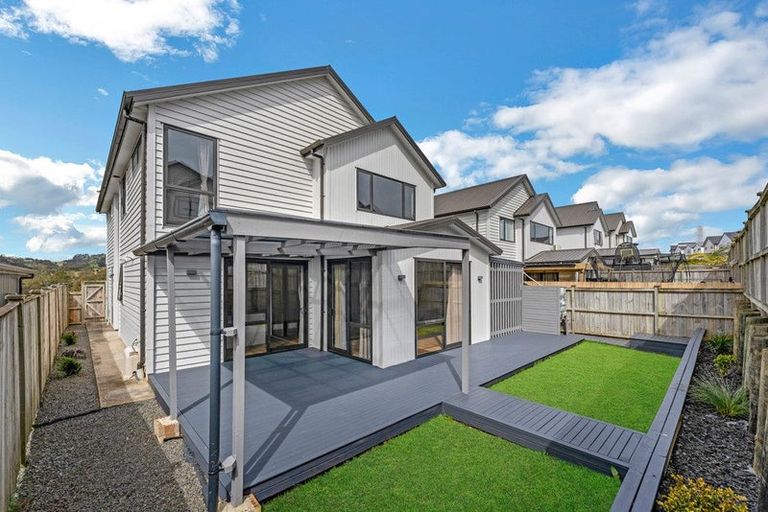 Photo of property in 3 Cyperus Street, Flat Bush, Auckland, 2019
