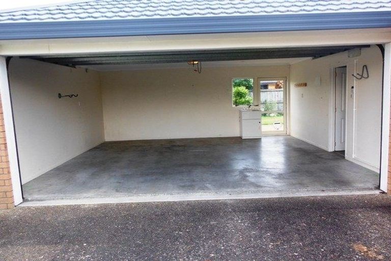 Photo of property in 8 Cranbrook Place, Rototuna North, Hamilton, 3210