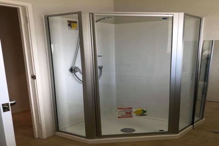 Photo of property in 1/27 Pakuranga Road, Pakuranga, Auckland, 2010