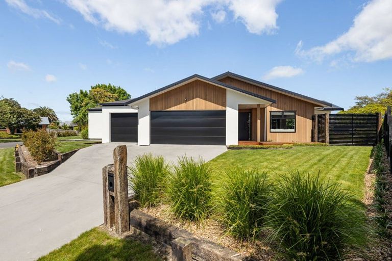 Photo of property in 4 Meridian Place, Flagstaff, Hamilton, 3210