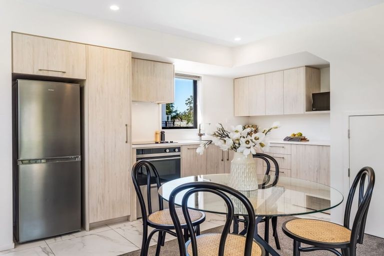 Photo of property in 1/550 Barbadoes Street, Edgeware, Christchurch, 8013