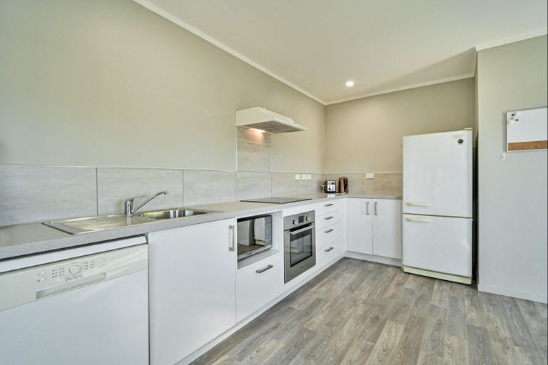 Photo of property in 1009 Sussex Street, Mayfair, Hastings, 4122