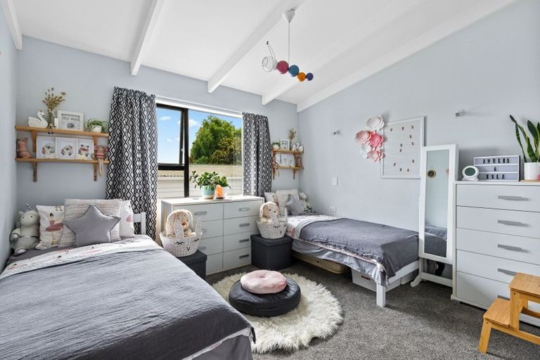 Photo of property in 18 Kauri Crescent, Snells Beach, 0920