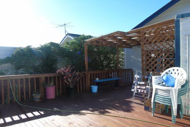 Photo of property in 84 Ross Street, Kilbirnie, Wellington, 6022