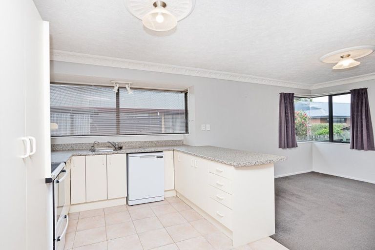 Photo of property in 696 Queens Drive, Waikiwi, Invercargill, 9810