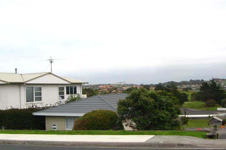 Photo of property in 39 Shakespear Road, Army Bay, Whangaparaoa, 0930