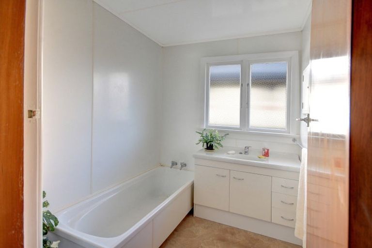 Photo of property in 23 Lambert Street, Abbotsford, Dunedin, 9018