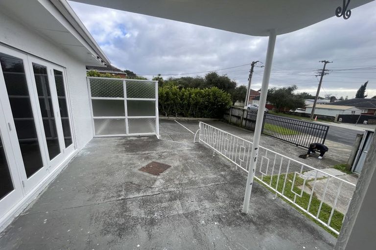 Photo of property in 46 Miro Street, New Lynn, Auckland, 0600