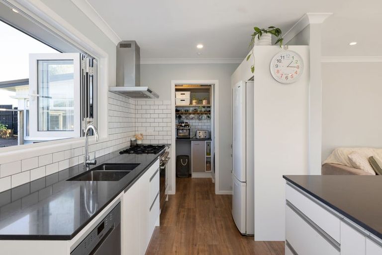 Photo of property in 25 English Street, St Andrews, Hamilton, 3200