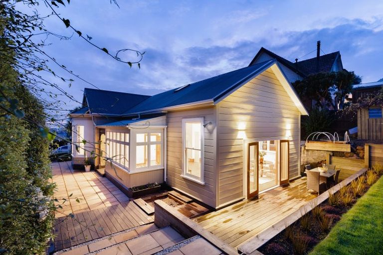 Photo of property in 2 Carnarvon Street, Belleknowes, Dunedin, 9011