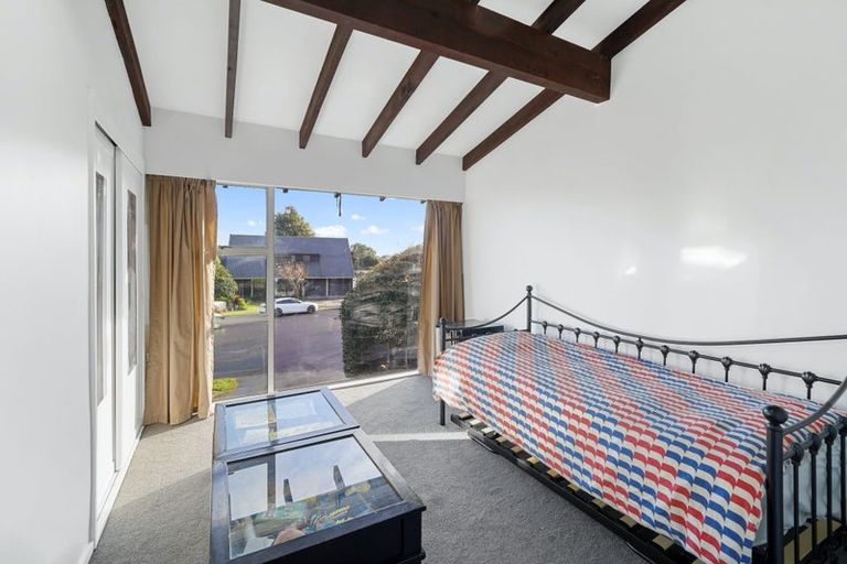 Photo of property in 4 Bowman Place, Sockburn, Christchurch, 8042