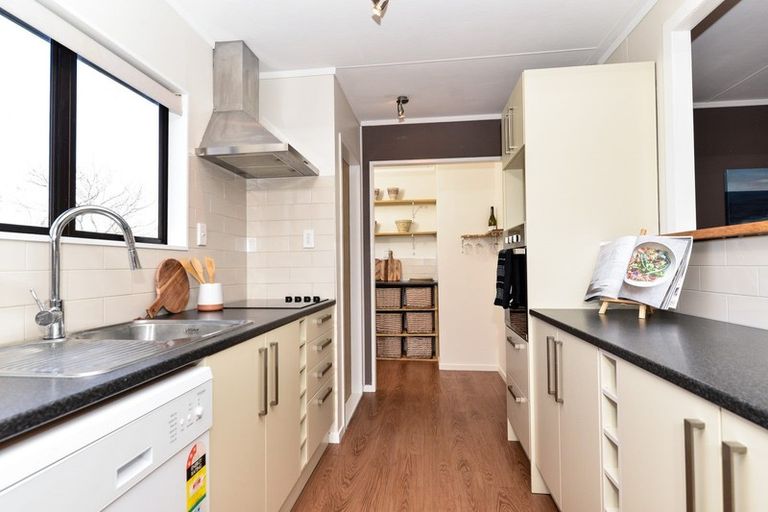 Photo of property in 9b Beadle Place, St Andrews, Hamilton, 3200