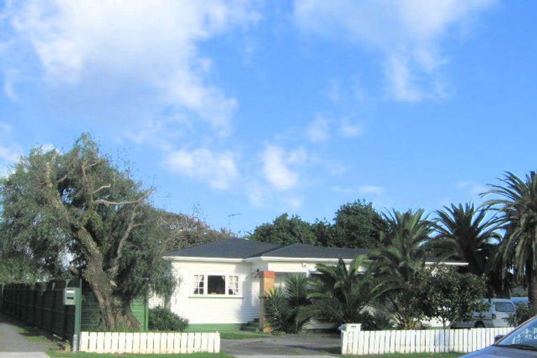 Photo of property in 3/227 Shirley Road, Papatoetoe, Auckland, 2025