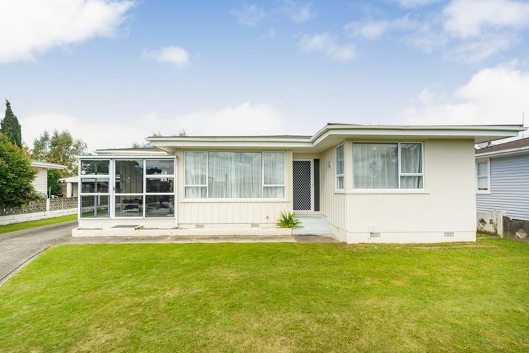 Photo of property in 44 Holdsworth Avenue, Milson, Palmerston North, 4414