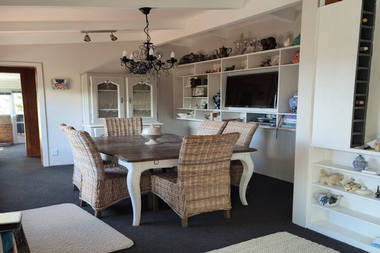 Photo of property in 15 Puriri Place, Tuateawa, Coromandel, 3583