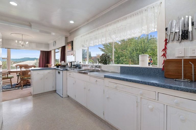 Photo of property in 11 Hillcrest Avenue, Hillcrest, Auckland, 0627