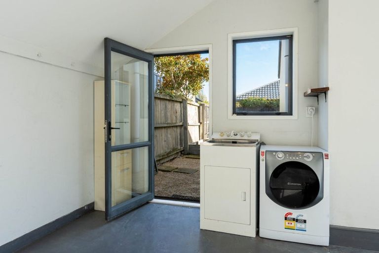 Photo of property in 48a Oxley Avenue, St Albans, Christchurch, 8014