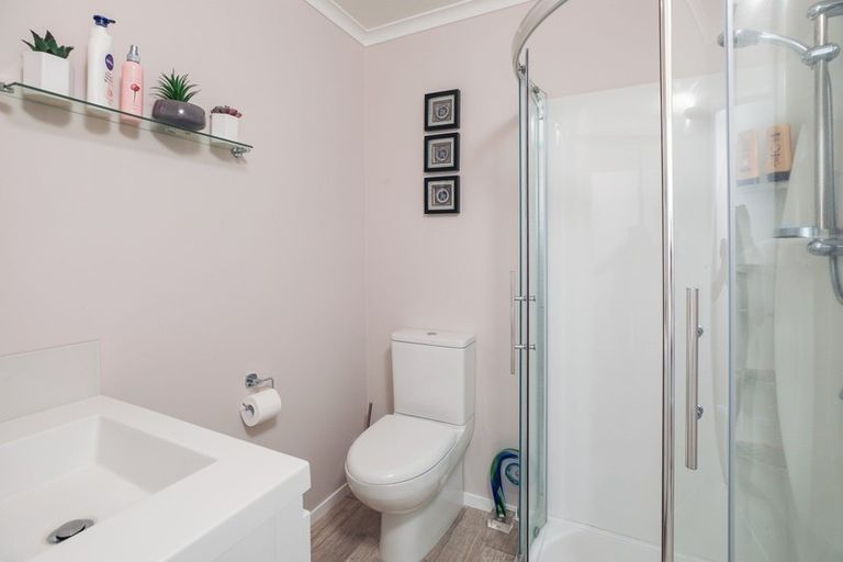 Photo of property in 4/142 Forest Lake Road, Forest Lake, Hamilton, 3200