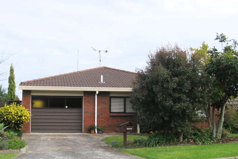 Photo of property in 1 Meadowland Street, Matua, Tauranga, 3110