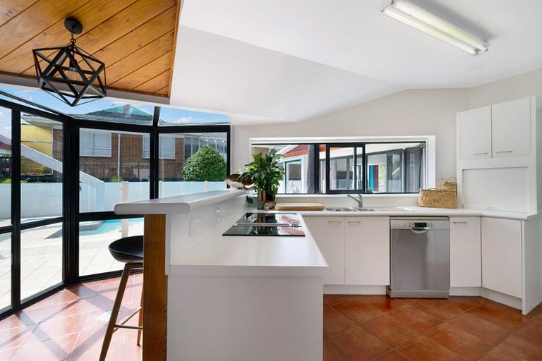 Photo of property in 20 Taitua Drive, Te Atatu South, Auckland, 0610