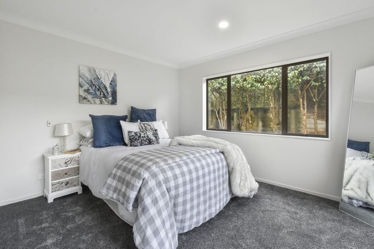Photo of property in 2/10 Ridge Road, Howick, Auckland, 2014