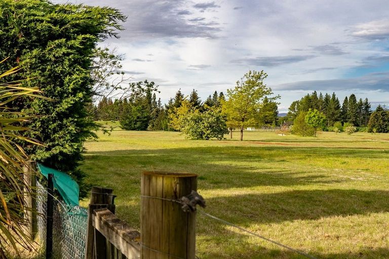 Photo of property in 10 Glencairn Road, Twizel, 7901