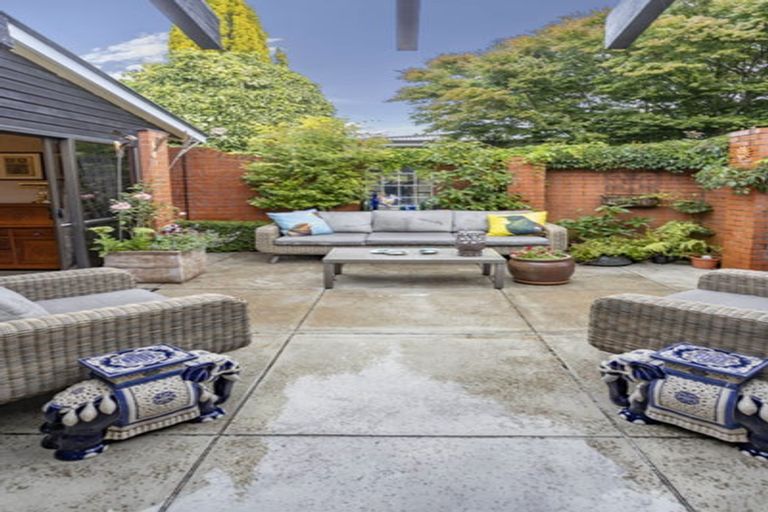 Photo of property in 1/5 Merrin Street, Avonhead, Christchurch, 8042