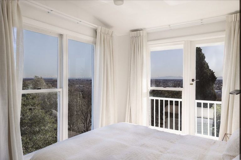 Photo of property in 21 Heaton Rhodes Place, Cashmere, Christchurch, 8022