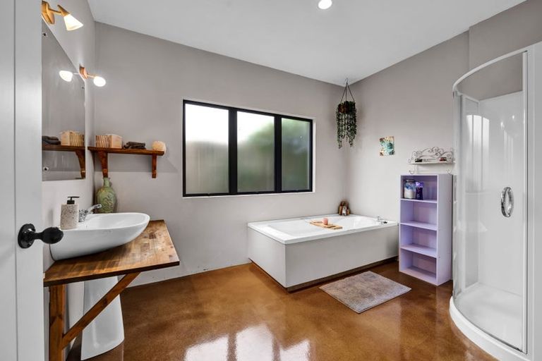 Photo of property in 35 Maire Street, Hawera, 4610