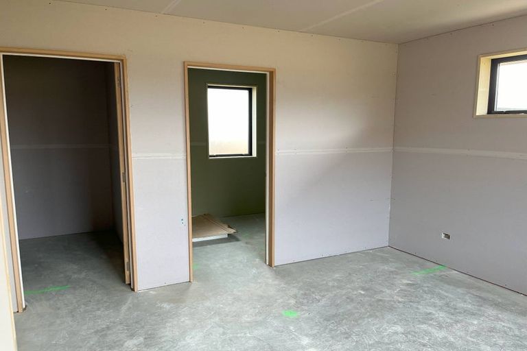 Photo of property in 17 Henshaw Street, Woodend, 7610