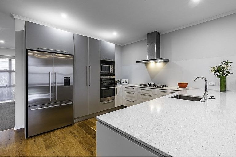 Photo of property in 24 Tyler Davies Drive, Red Beach, 0932