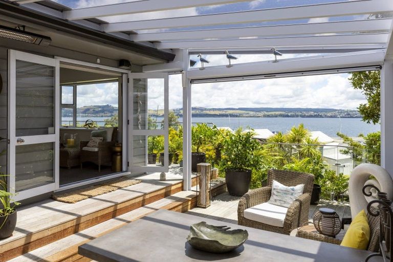 Photo of property in 358 Lake Terrace, Two Mile Bay, Taupo, 3330