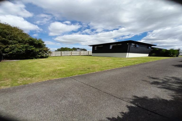 Photo of property in 992 Paerata Road, Paerata, Drury, 2676